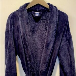 Cozy Navy Plush Robe NWOT
